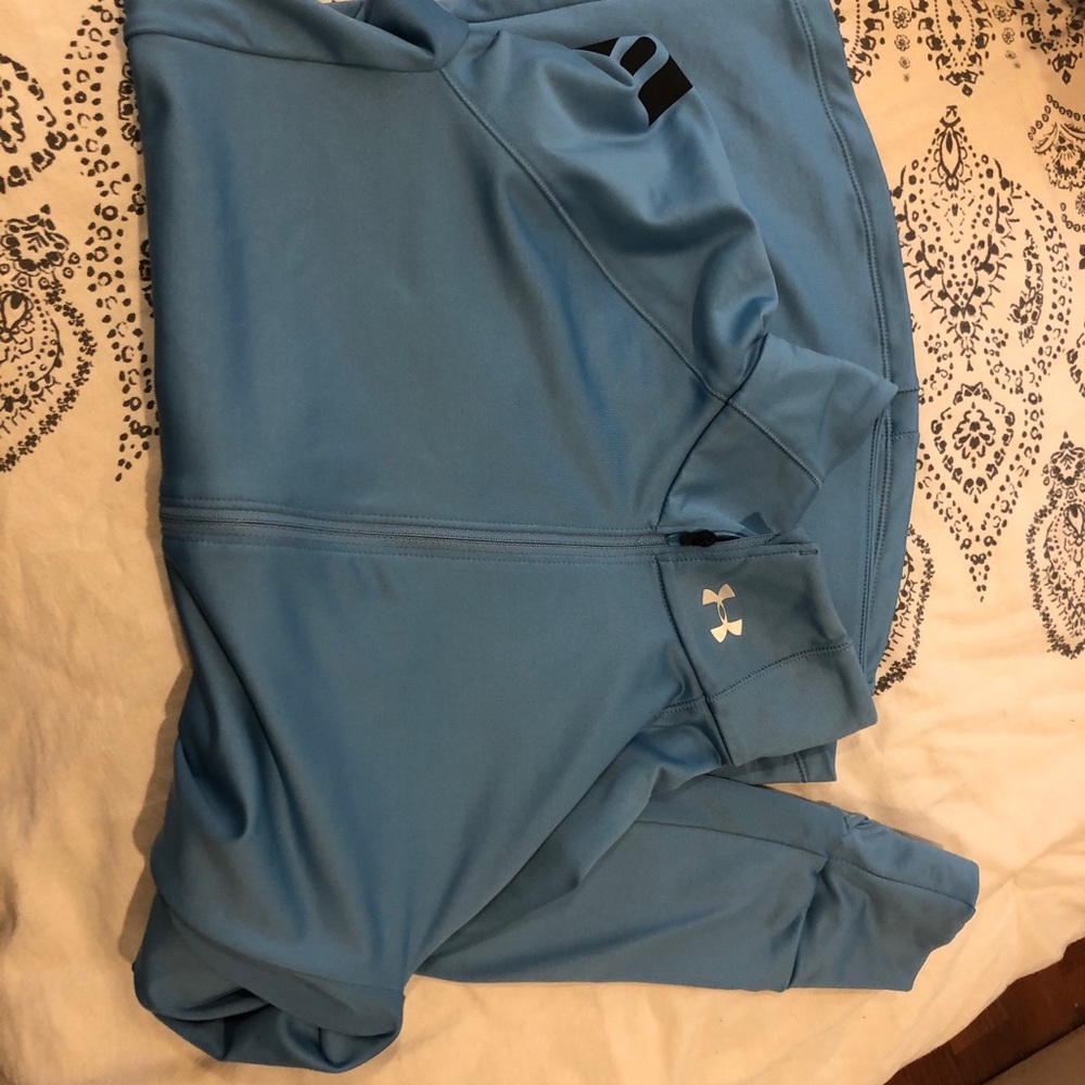 Underarmor Quarter-Zip Compression Running Top - Picture 2 of 5